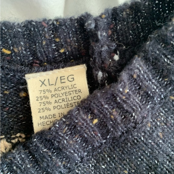 Sweater - Picture 2 of 2